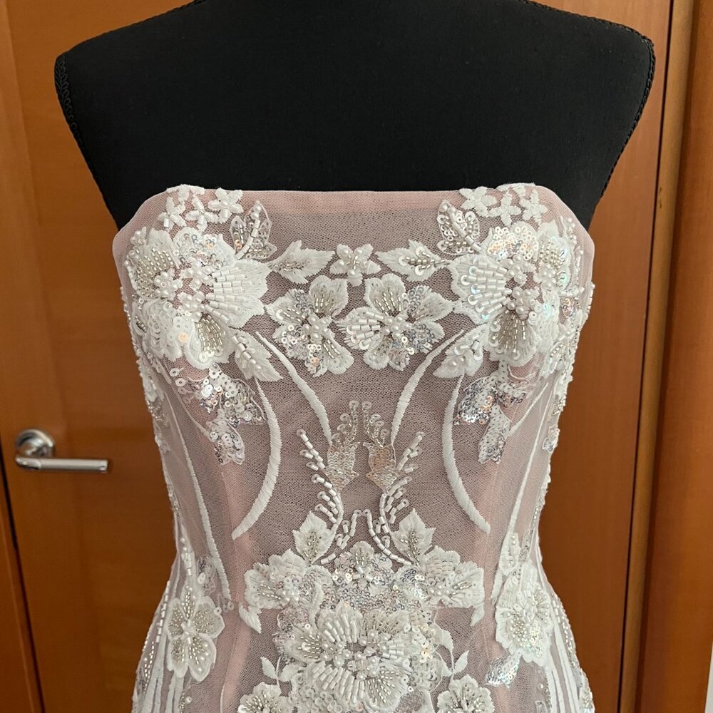 Helsi Catherine Strapless Embroidered Sequin Column Midi Dress Size XS NWT - Picture 4 of 9